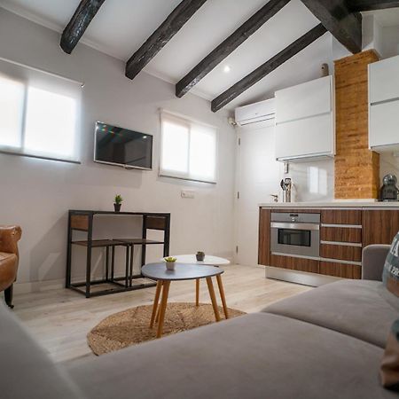 Atico Con Terraza Y Jacuzzi En El Centro Διαμέρισμα Βαλένθια Δωμάτιο φωτογραφία