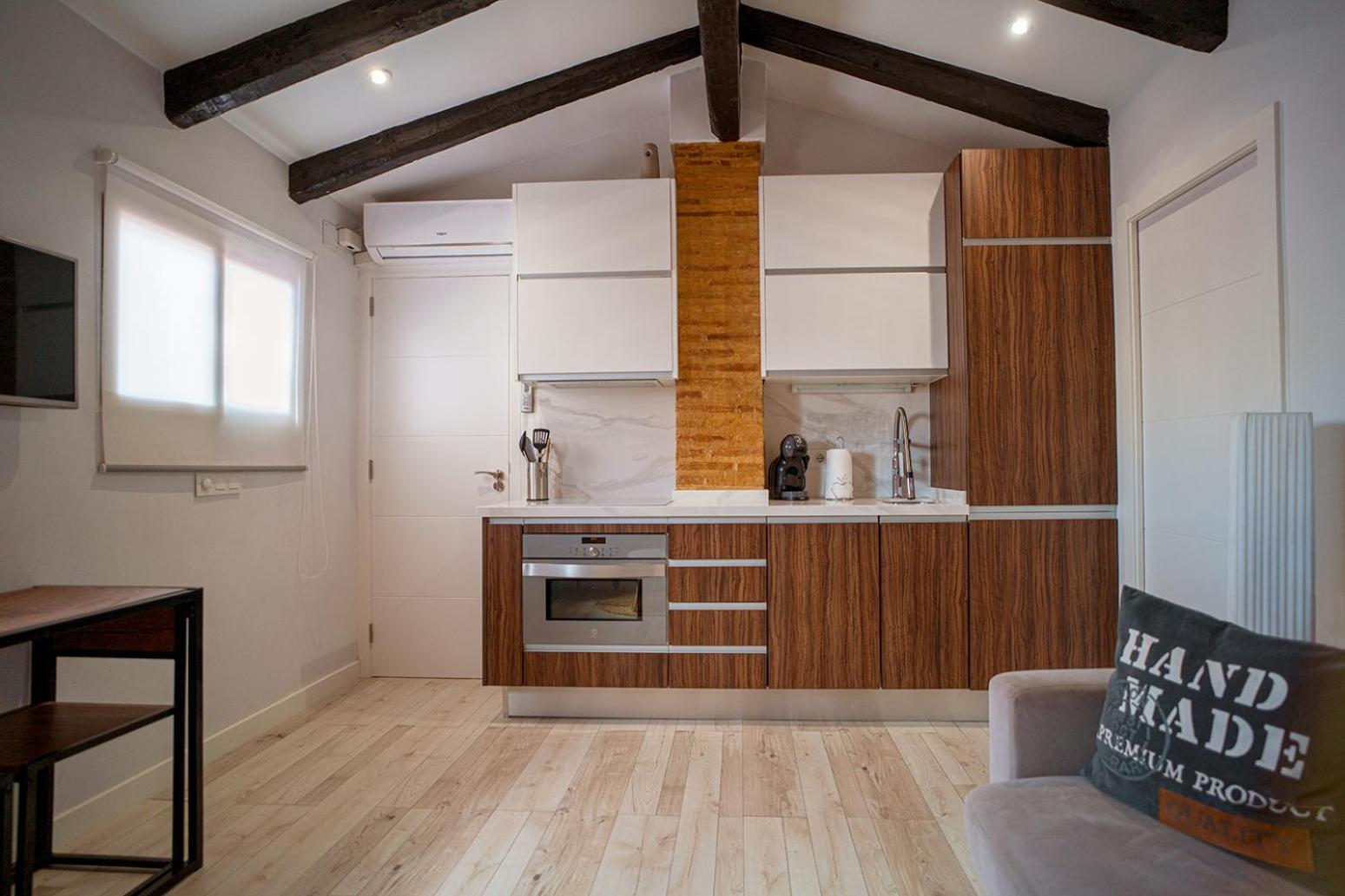 Atico Con Terraza Y Jacuzzi En El Centro Διαμέρισμα Βαλένθια Δωμάτιο φωτογραφία